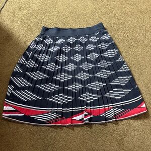 White House Black Market Navy Geometric Pleated Skirt with Red Accent